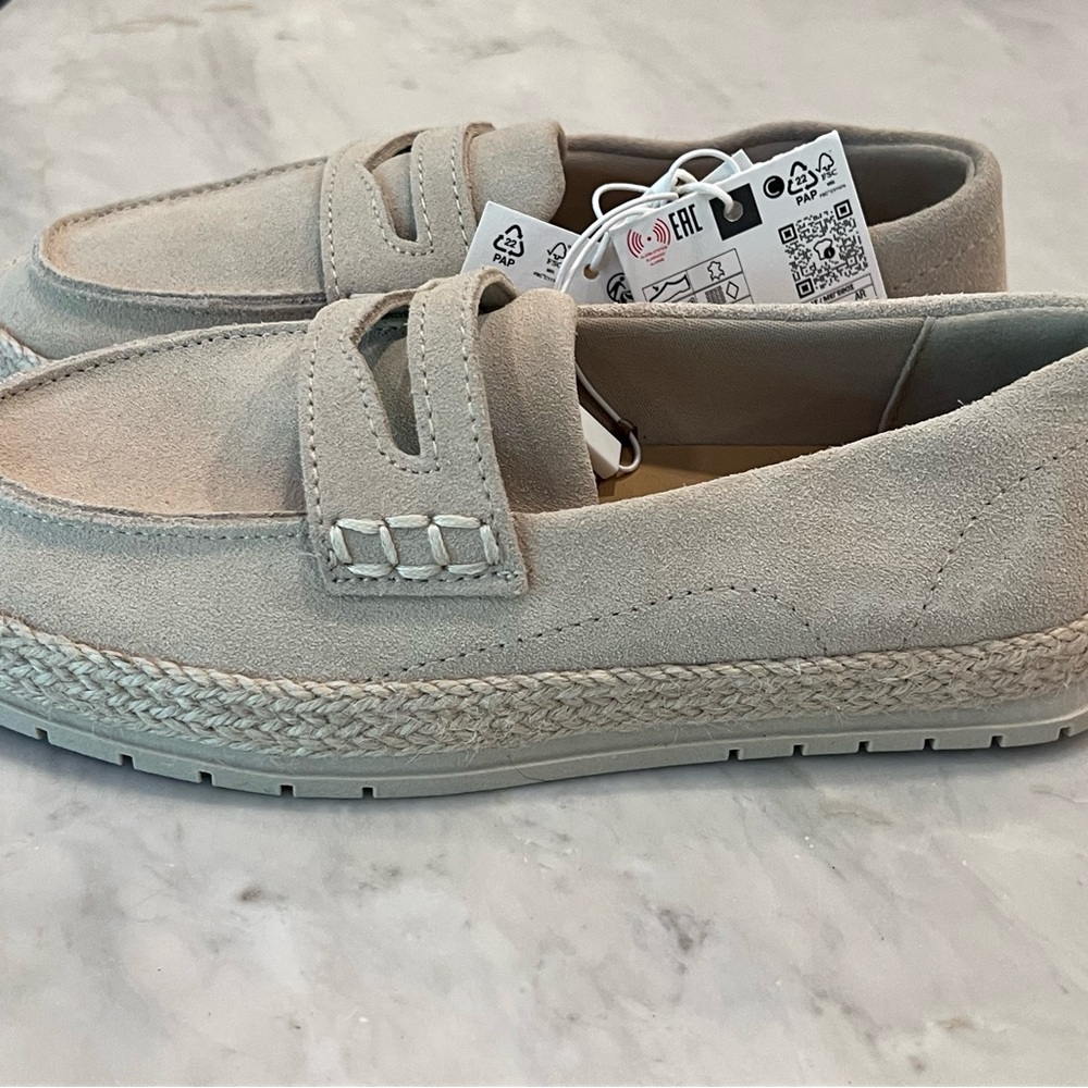 Zara kids tan loafers - NWT